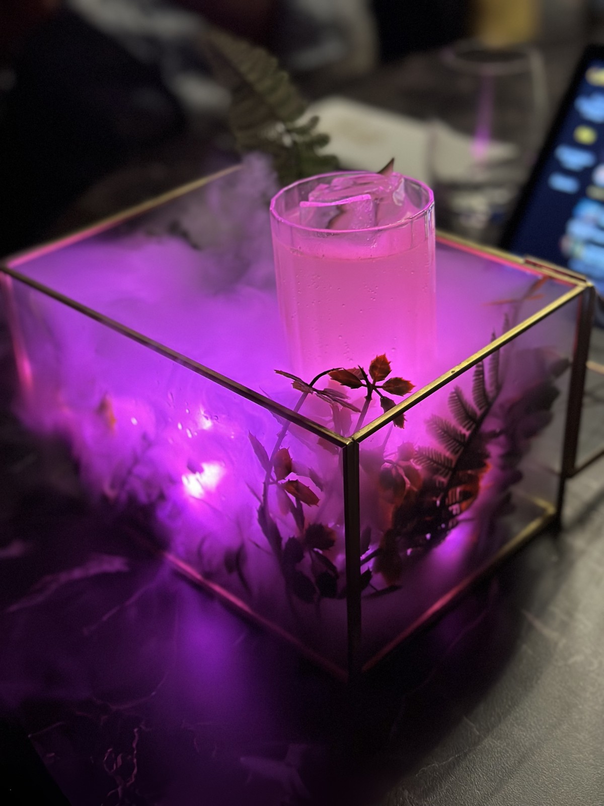 Bar à cocktail et cocktail dinatoire pour repas de fin d'année d'entreprise à Marseille